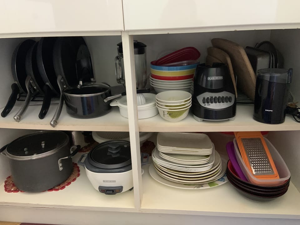 Quality pot, pans,  rice cooker,coffee grinder,everything you will need and more