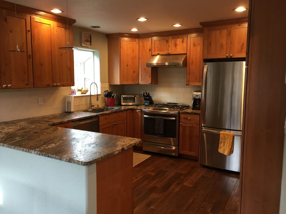 Newly remodled kitchen with everything you need, and more!