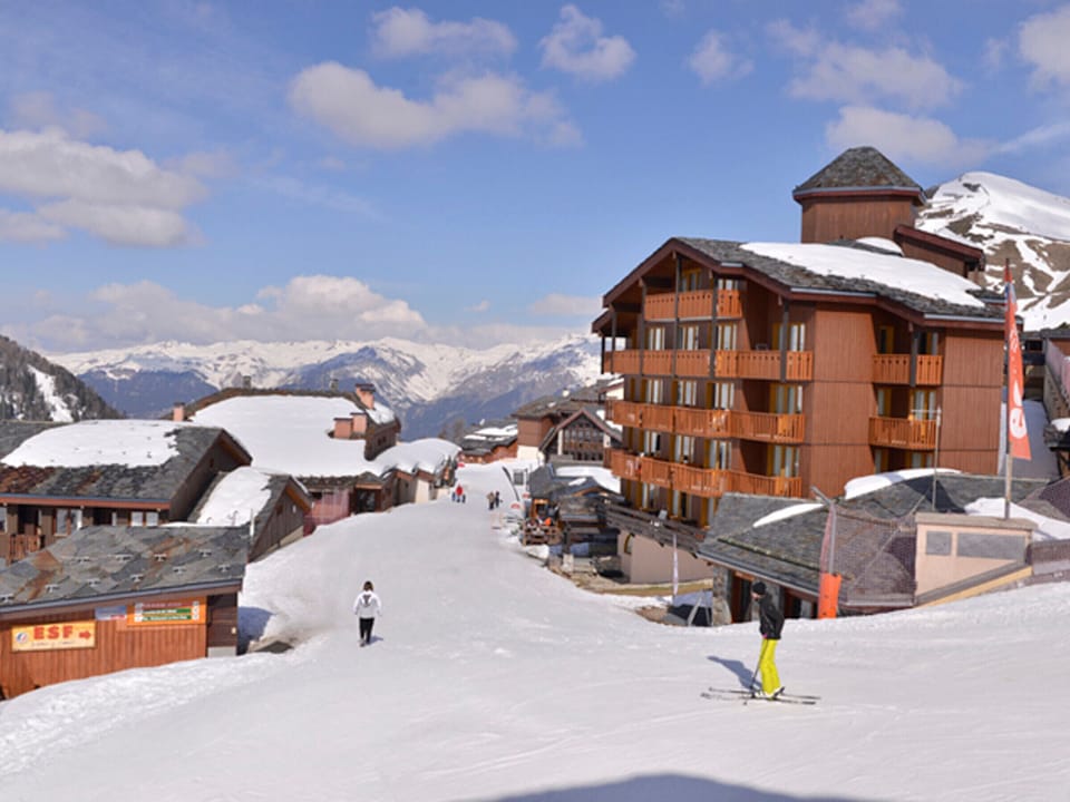 Snow and ski sports