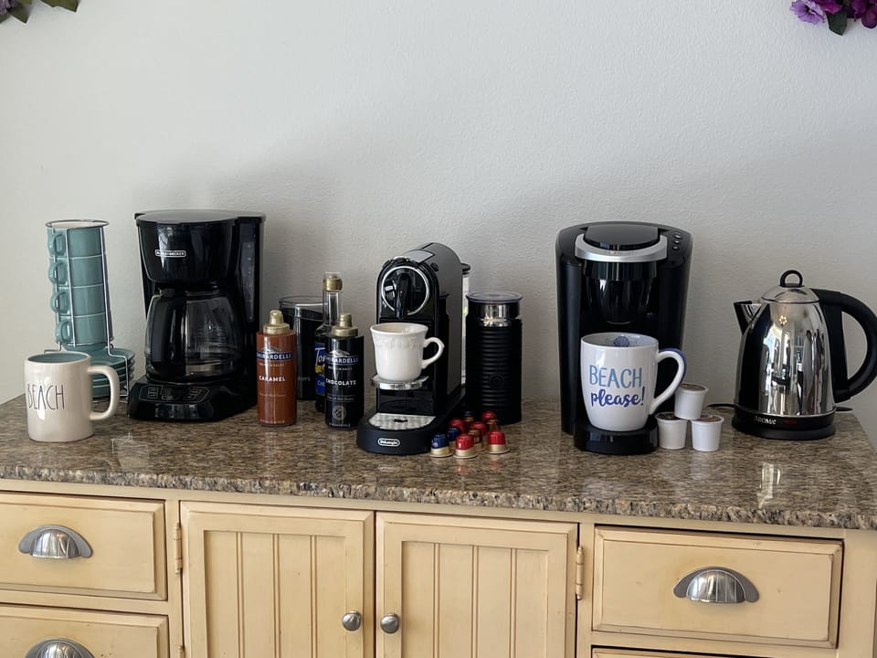 Coffee/tea bar