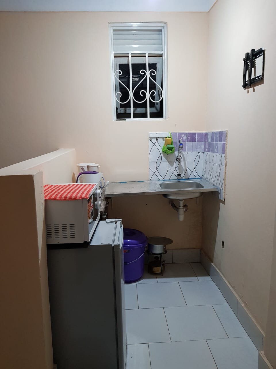 Mini kitchen area