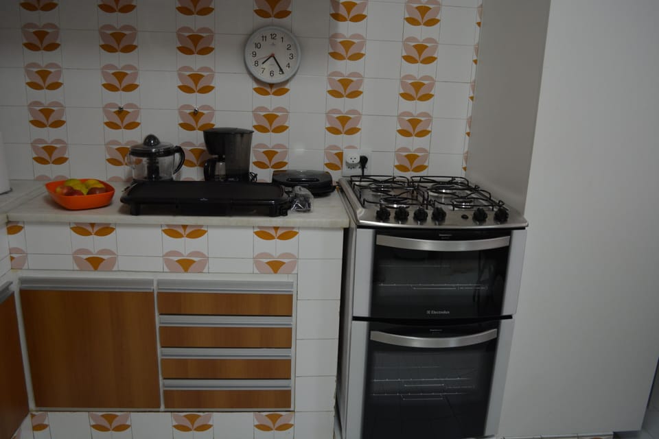 Kitchen: Double Oven