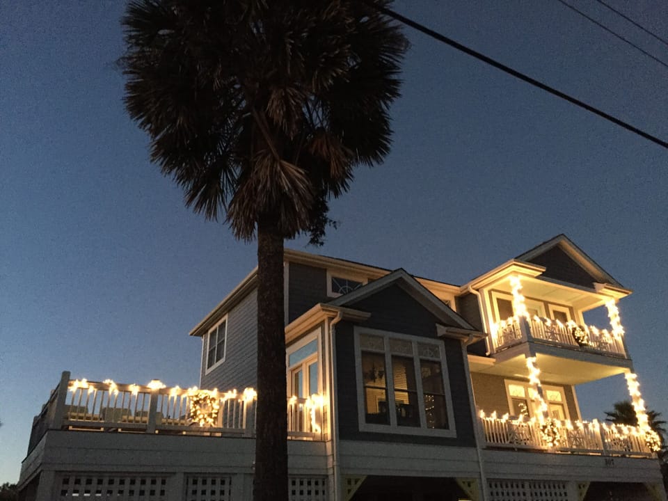 Front of High Seas decked out for The Holidays.