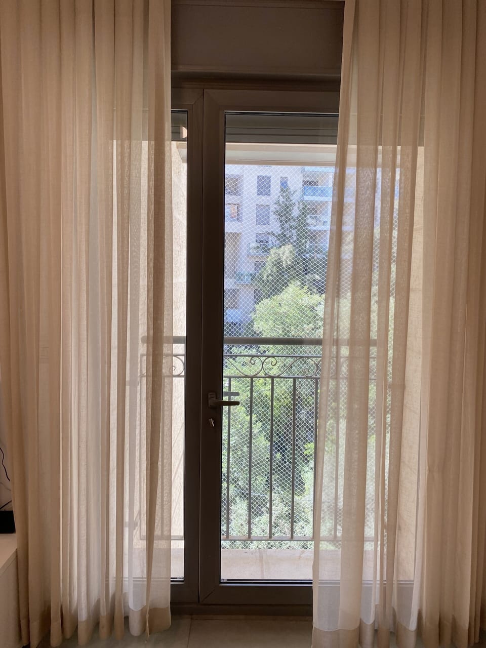 Double balcony 