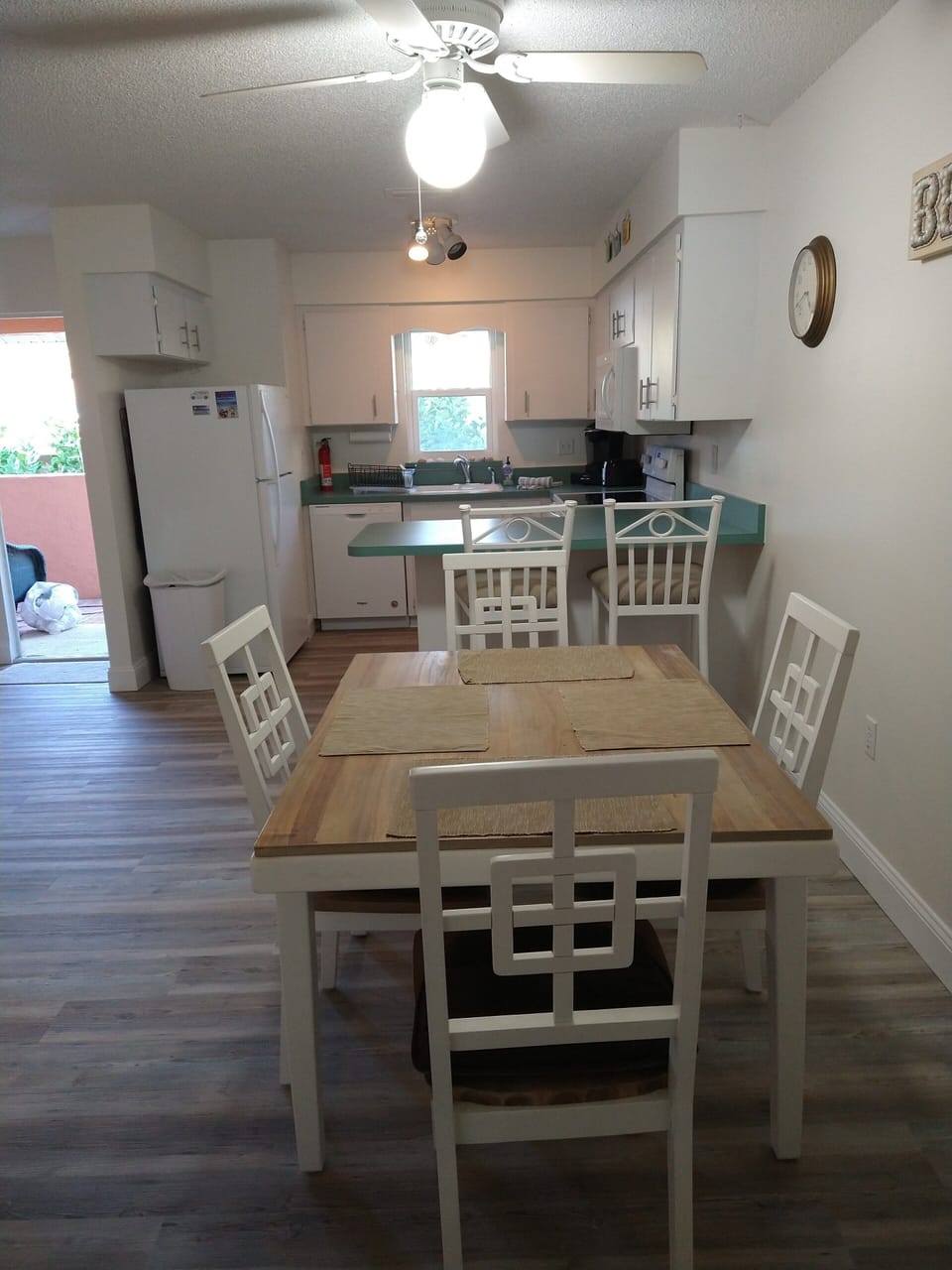 New flooring and walls painted, new appliances in 2018.