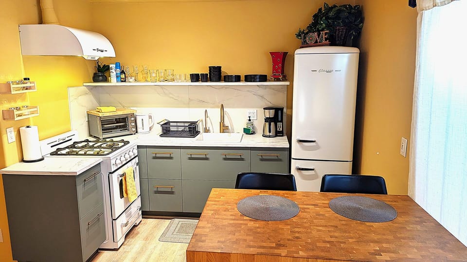 Fully equipped kitchen