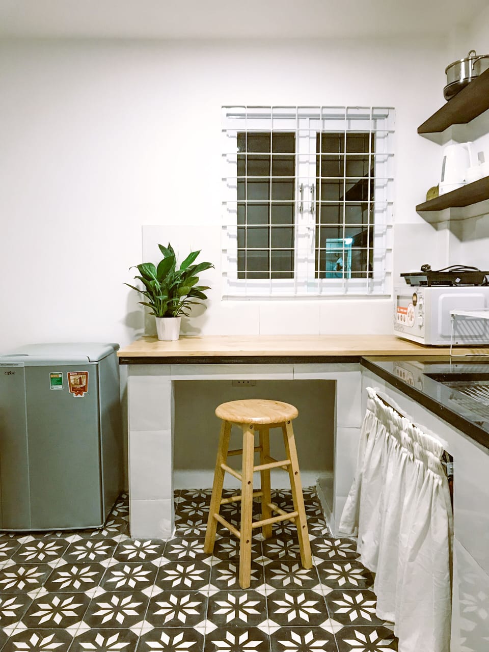 This mindful corner intended for enjoyable reading & tea time