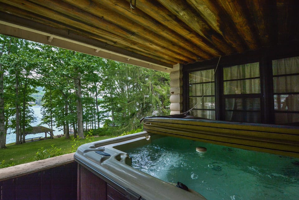 Lake View Hot Tub