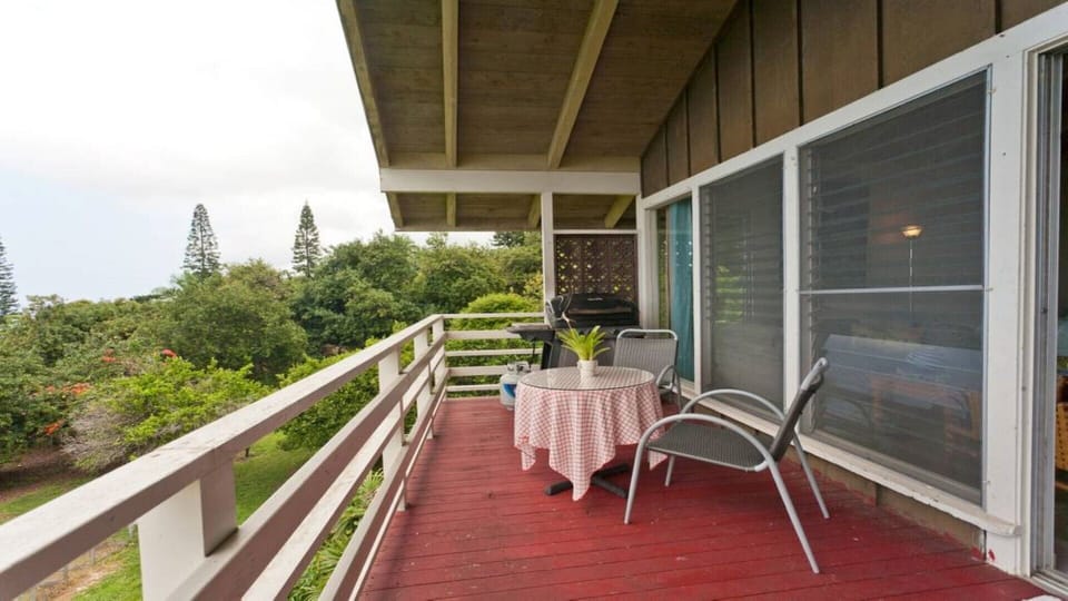 lanai with ocean view