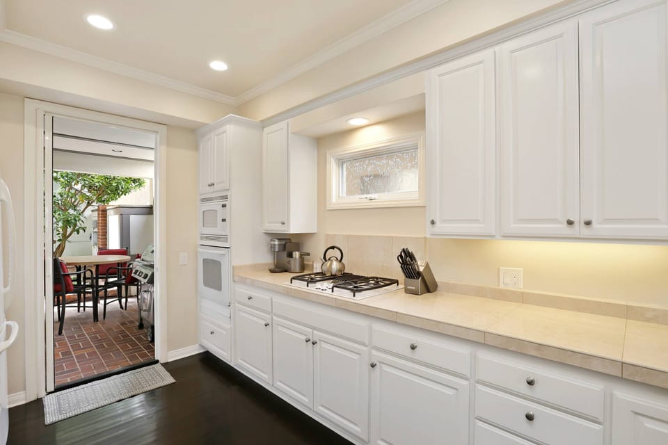 There is plenty of counter space for your chef to prepare a great meal!