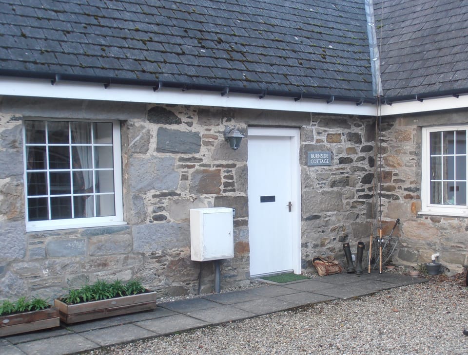 Burnside Cottage welcomes you