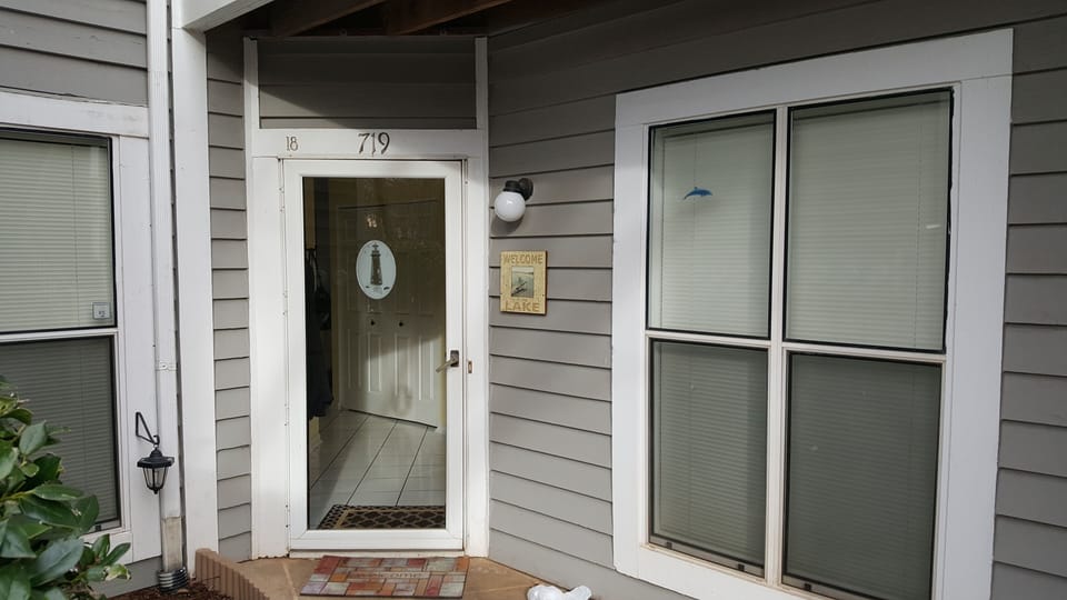 First floor private enterance