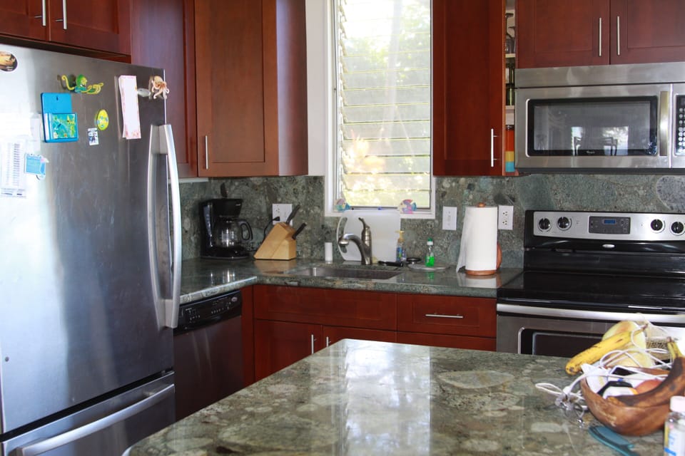 Newly remodeled kitchen with all the modern necessities. Stocked with the basics