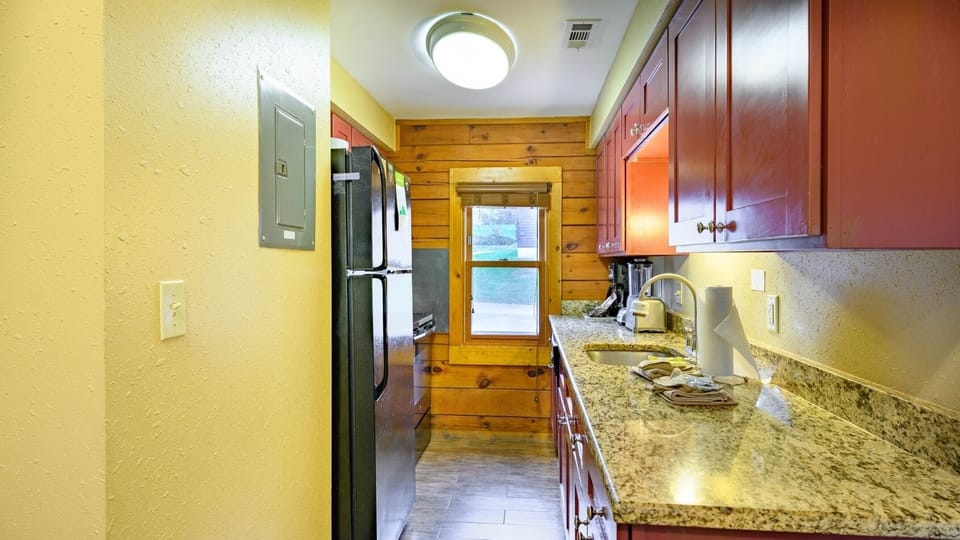 2 Bedroom 2 Bath Timber • Full Kitchen with Refrigerator
