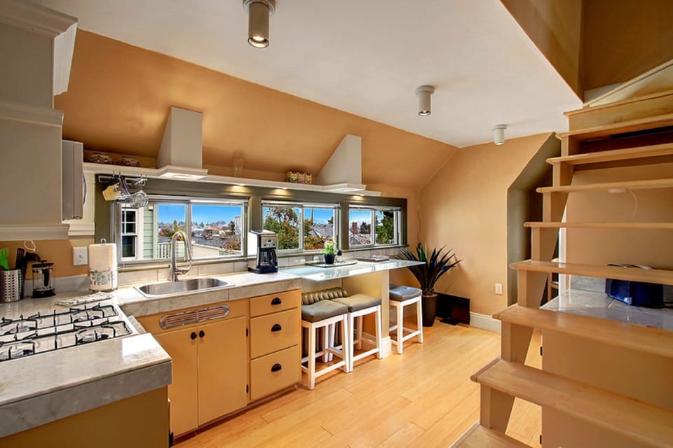kitchen eating counter from entry landing