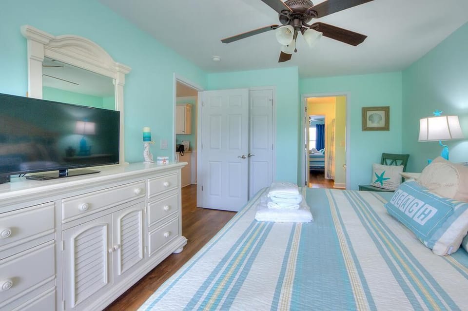 Bedroom 
GW 6.9.23