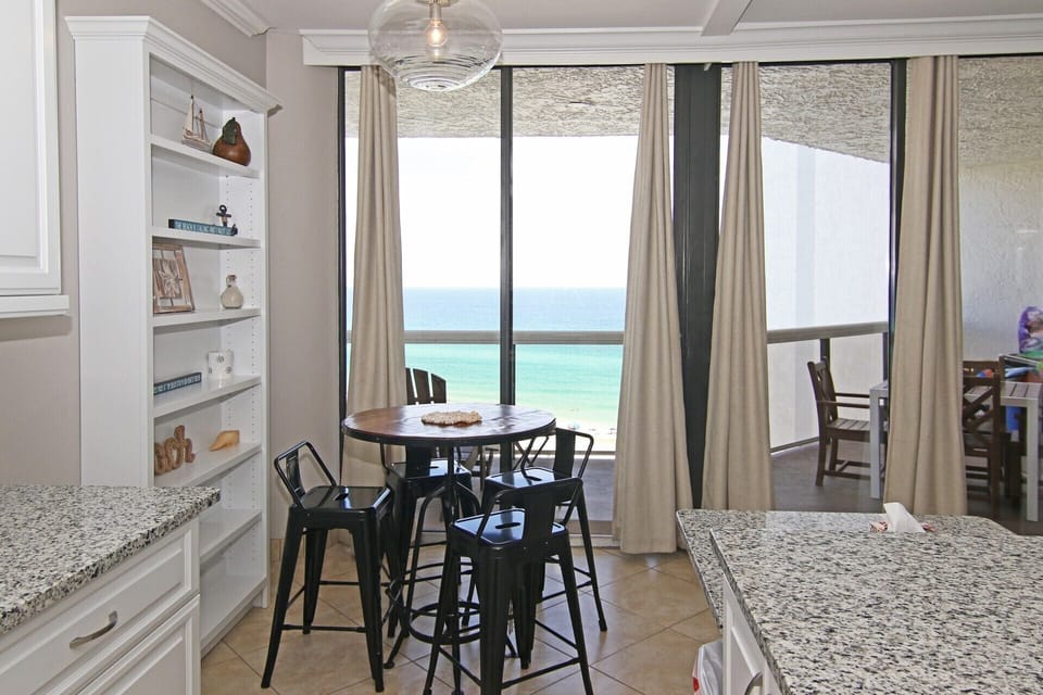 Bistro table seats 4 with beautiful ocean view!