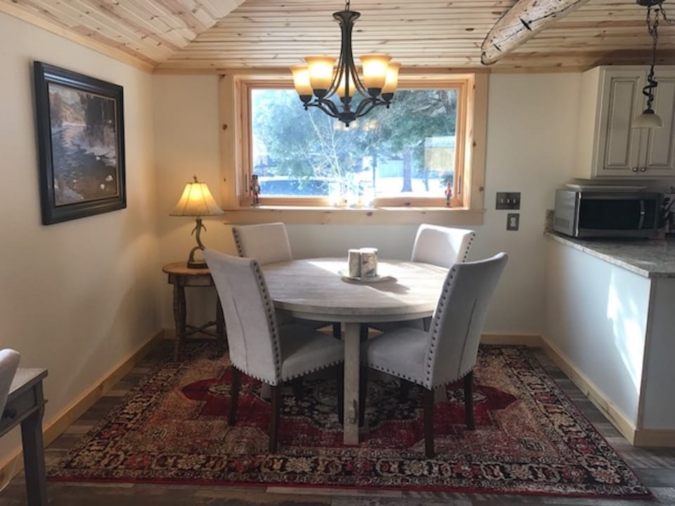Cozy dining
