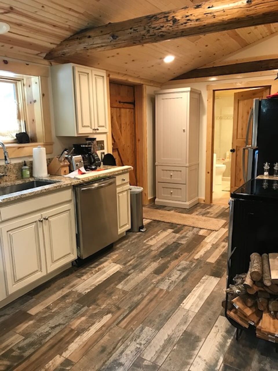 Entry and pantry