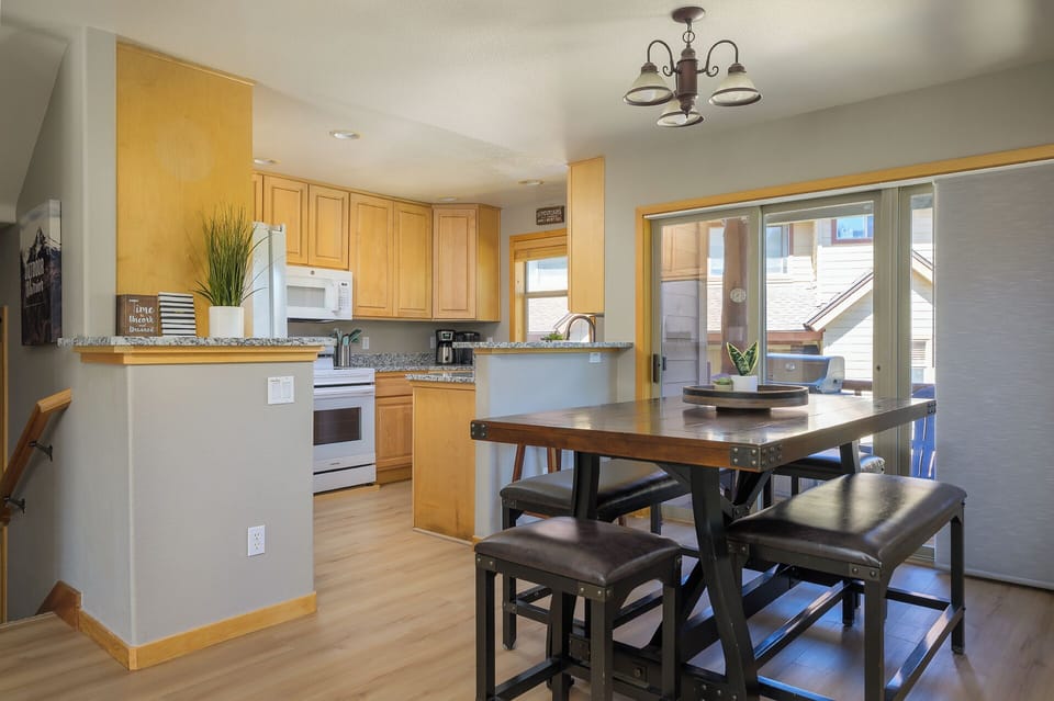Kitchen leads into the dining area