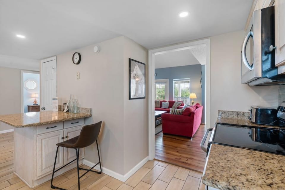 Sunset Daze Kitchen