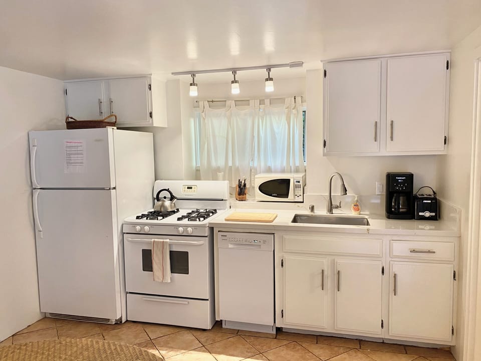 Remodeled full kitchen