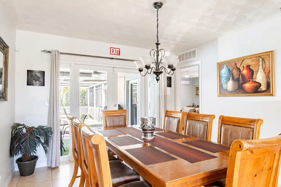 Formal dining area
