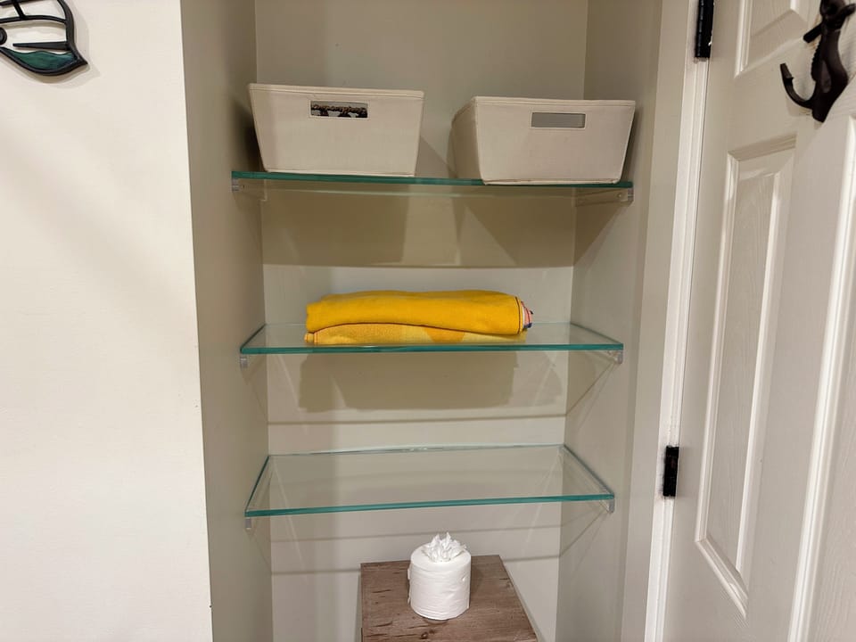 Bathroom - Extra storage space