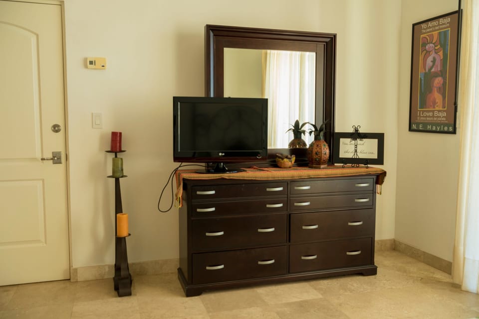 Mirror and TV from bedroom.