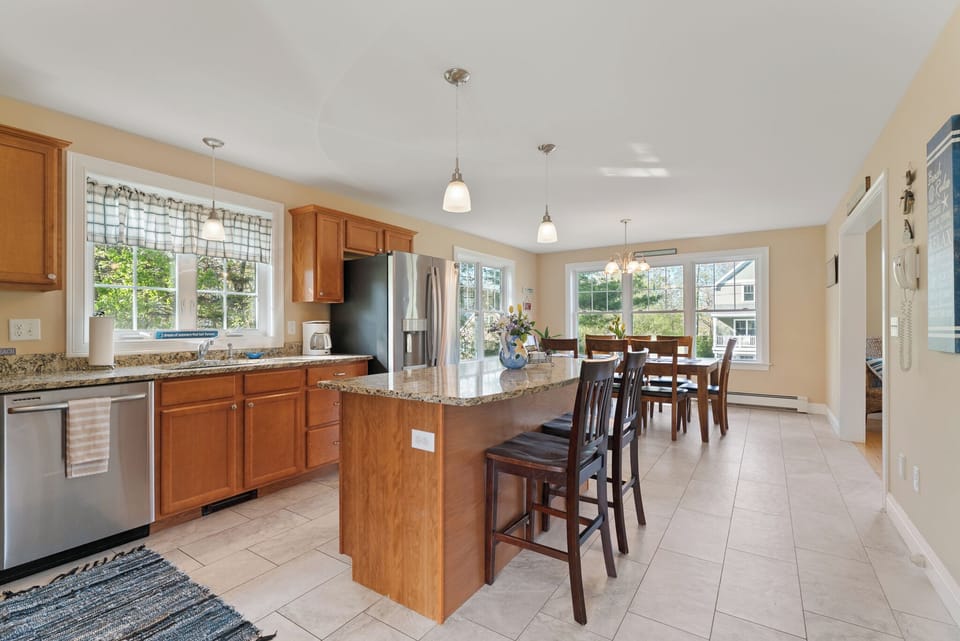 Sun filled kitchen 