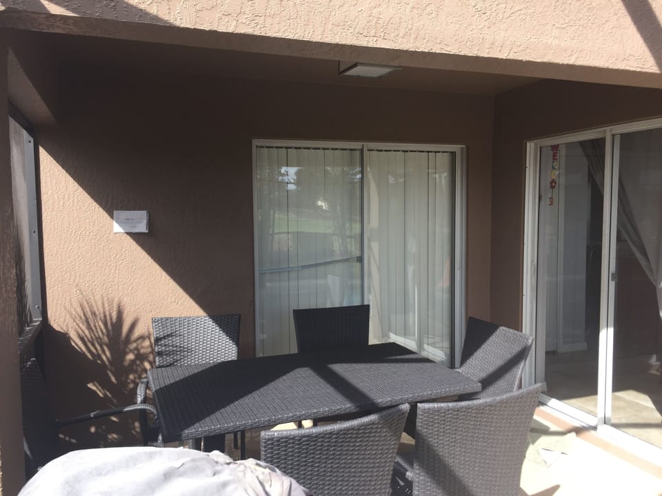 patio dining area