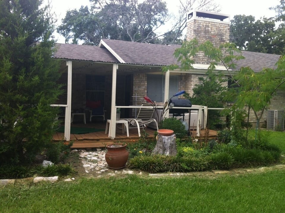 Rear covered deck 