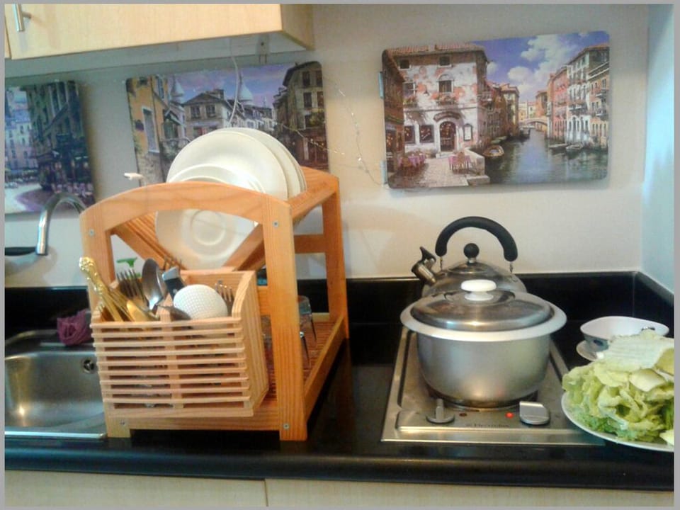 Experience The Pulse of the NEW LIFESTYLE CITY,  A Destination so complete! Apartment in Quezon City