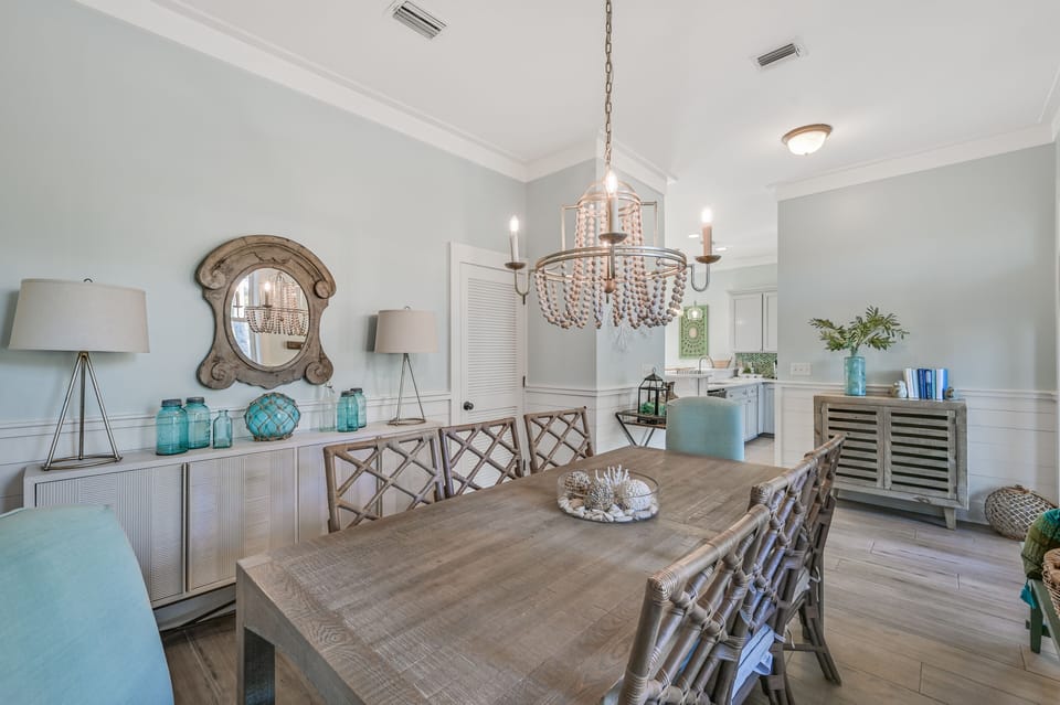 Barefoot Daze - Seacrest Beach - First Floor - Dining Area