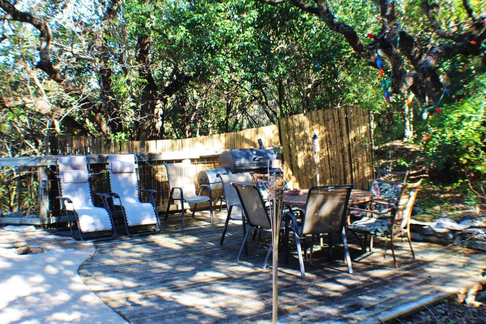 Poolside deck, chill, and grill