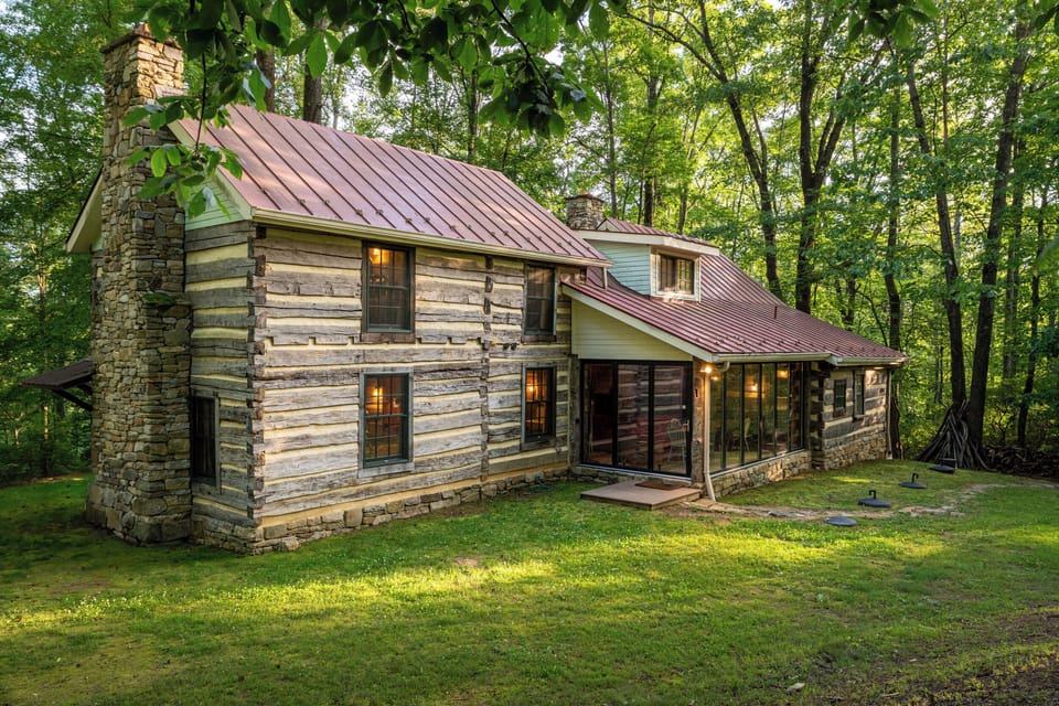 Historic restored 1870's log cabin near Charlottesville, many wineries, breweries nearby, on 400 mountain acres.  Peaceful communion with nature, friends, and family.