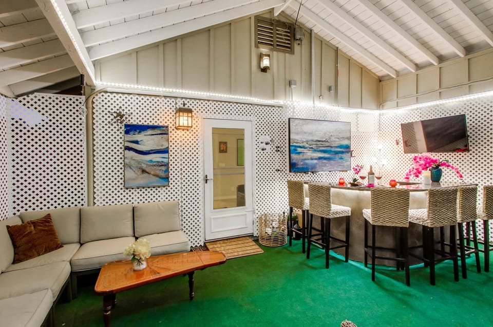 Relax and watch a movie in the outdoor bar.
