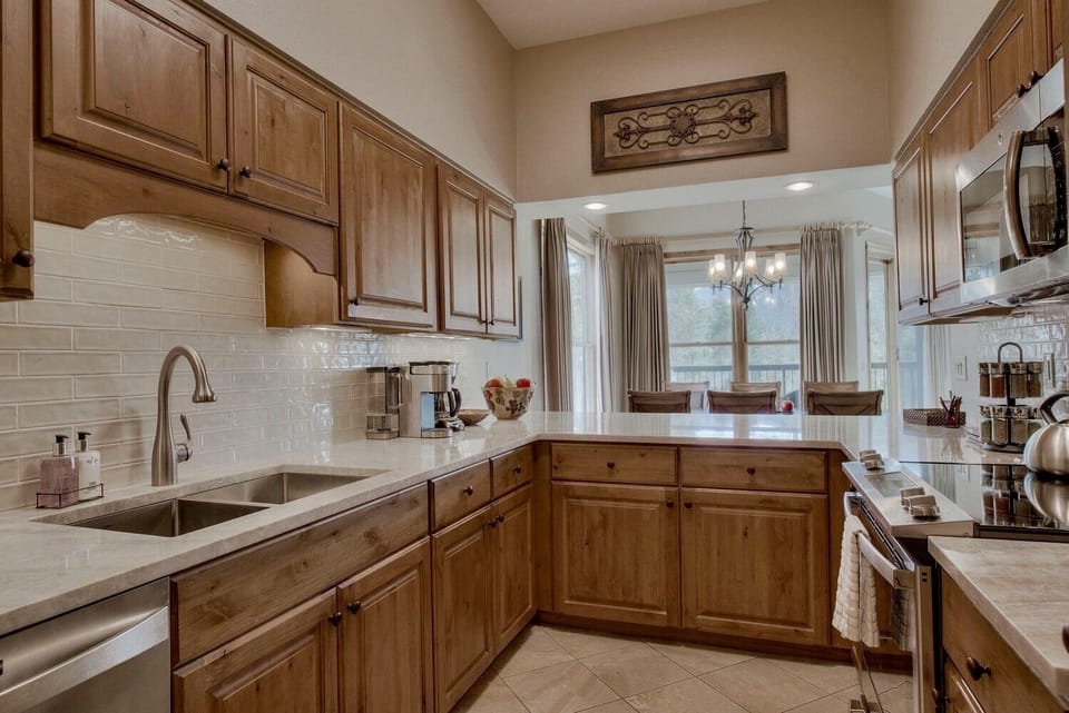 Lots of counter space for preparing meals