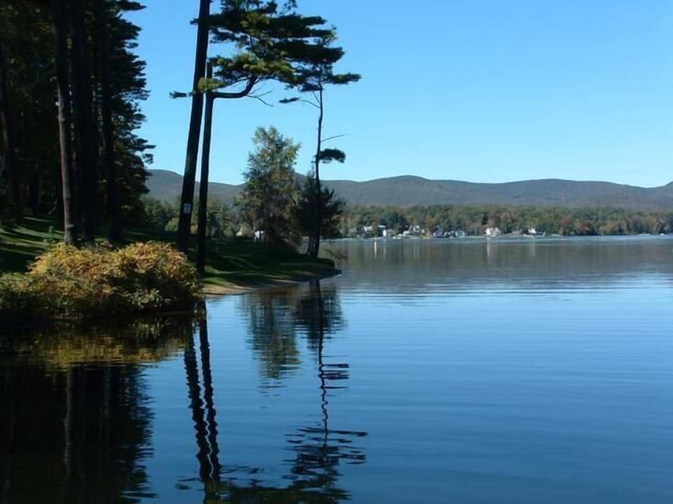 Ten minutes from Lake Pontossuc and other rivers and lakes