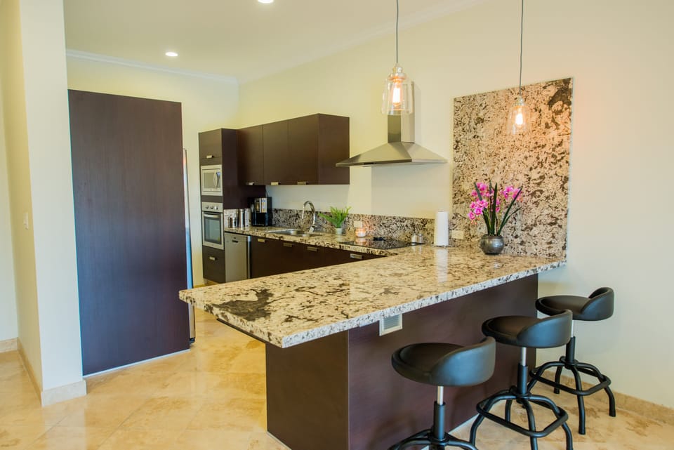 Beautiful granite counters 