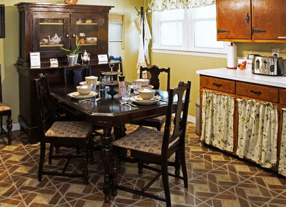 The kitchen and dining area make a nice gathering spot for guests.