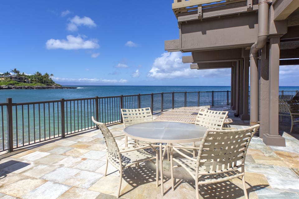 Kahana Sunset A4 Complex Common Area