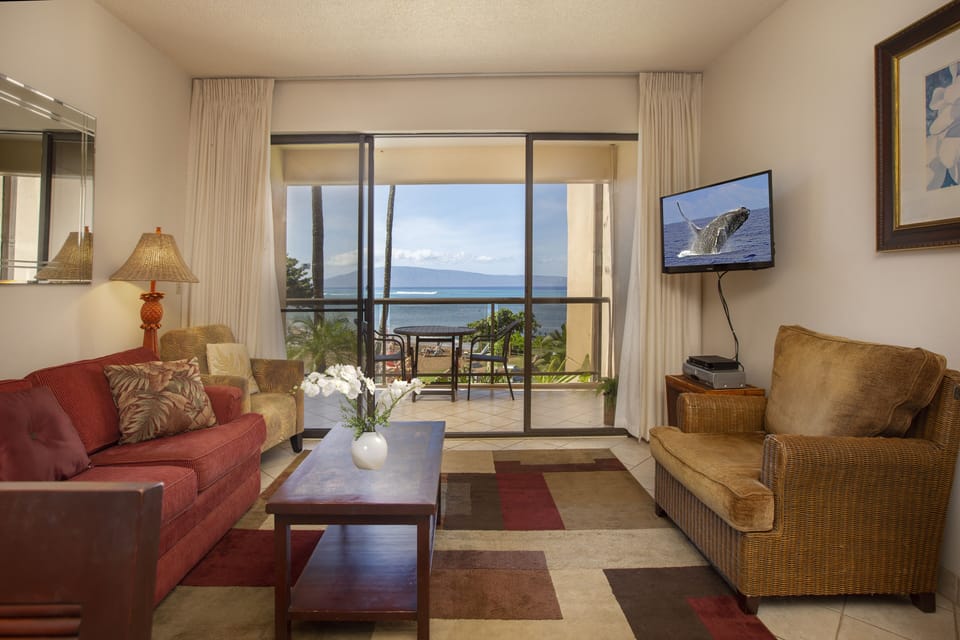 Sands of Kahana 318 Living Room 2