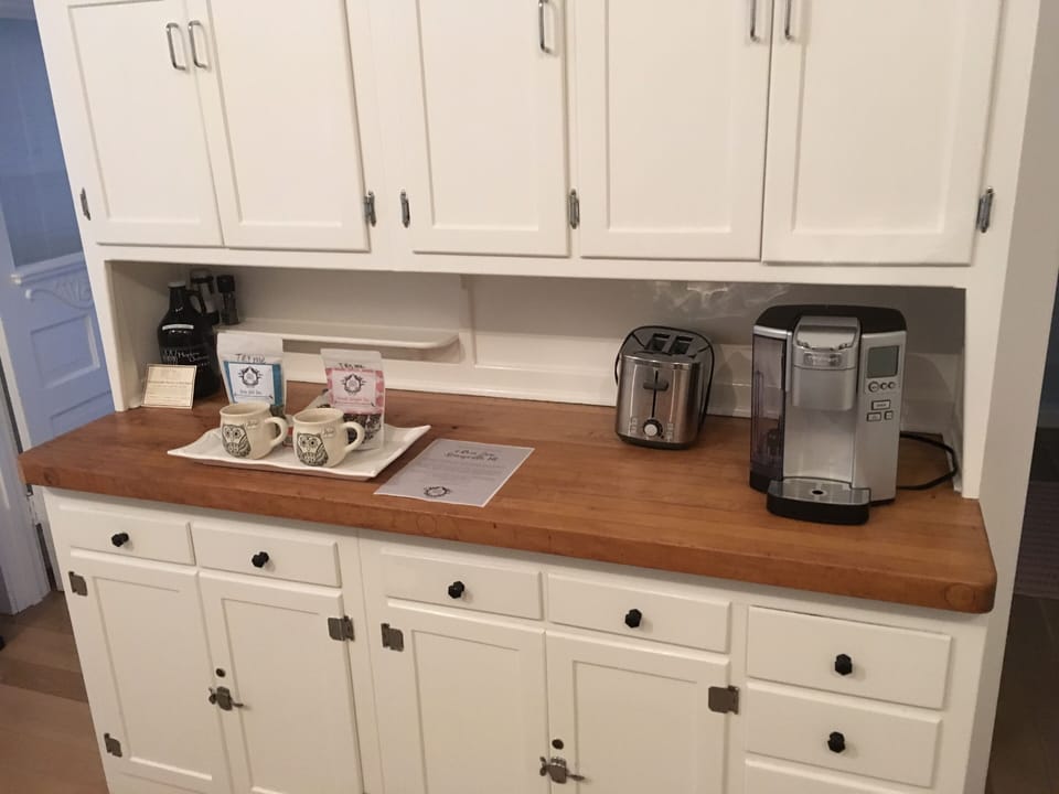 Coffee/tea bar