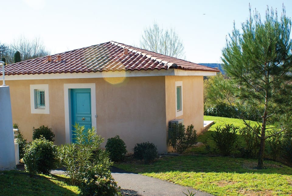 Your beautiful holiday rental is great in any season.