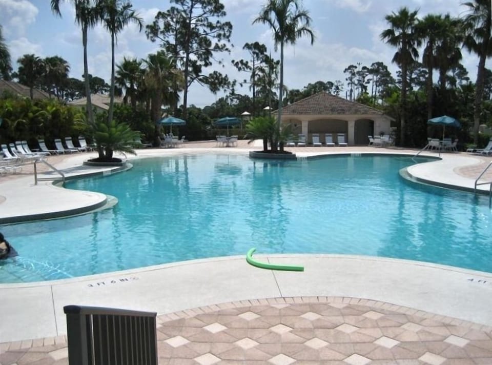 Zero Entry Pool