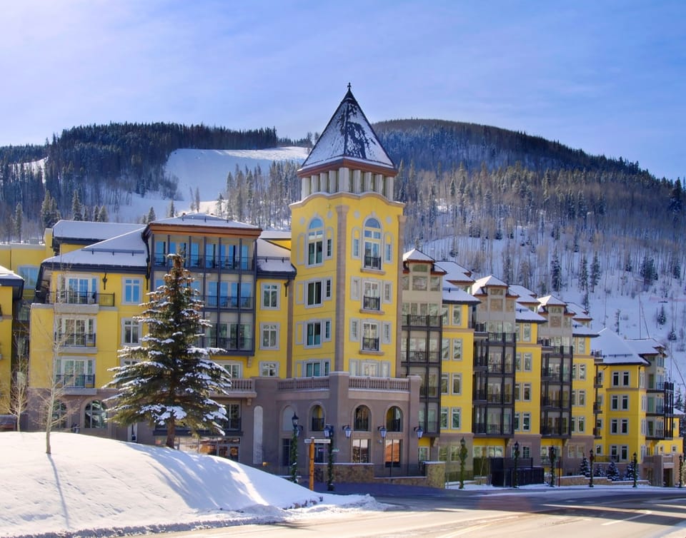 Welcome to the luxurious Ritz Carlton residences!