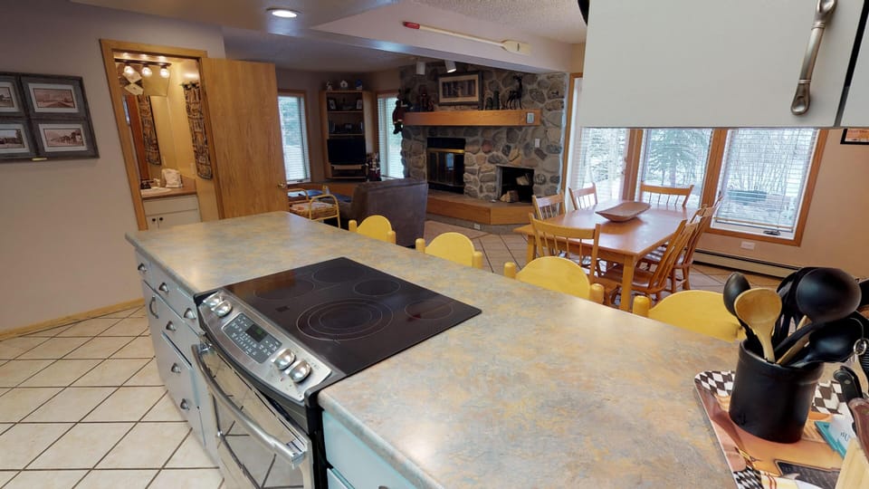 Fully Equipped Kitchen - Fully Equipped Kitchen