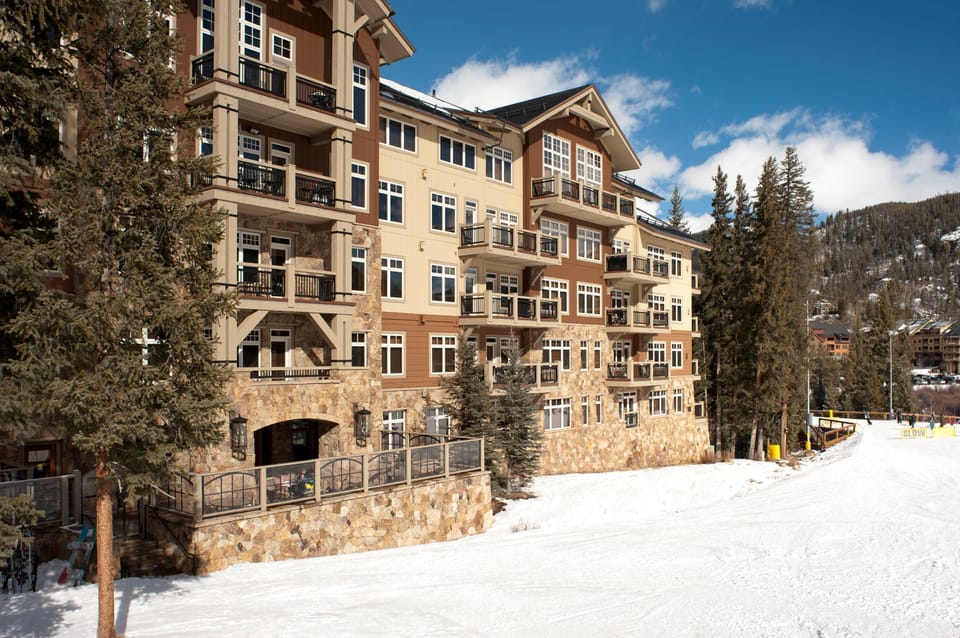 Enjoy true ski-in/ski-out access to Keystone Ski Resort