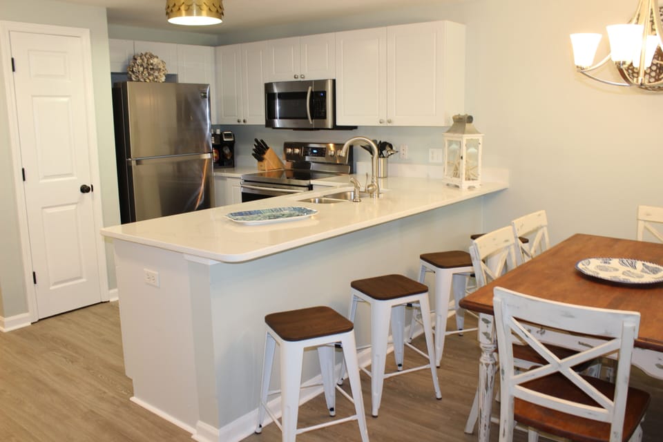 Updated Full Kitchen